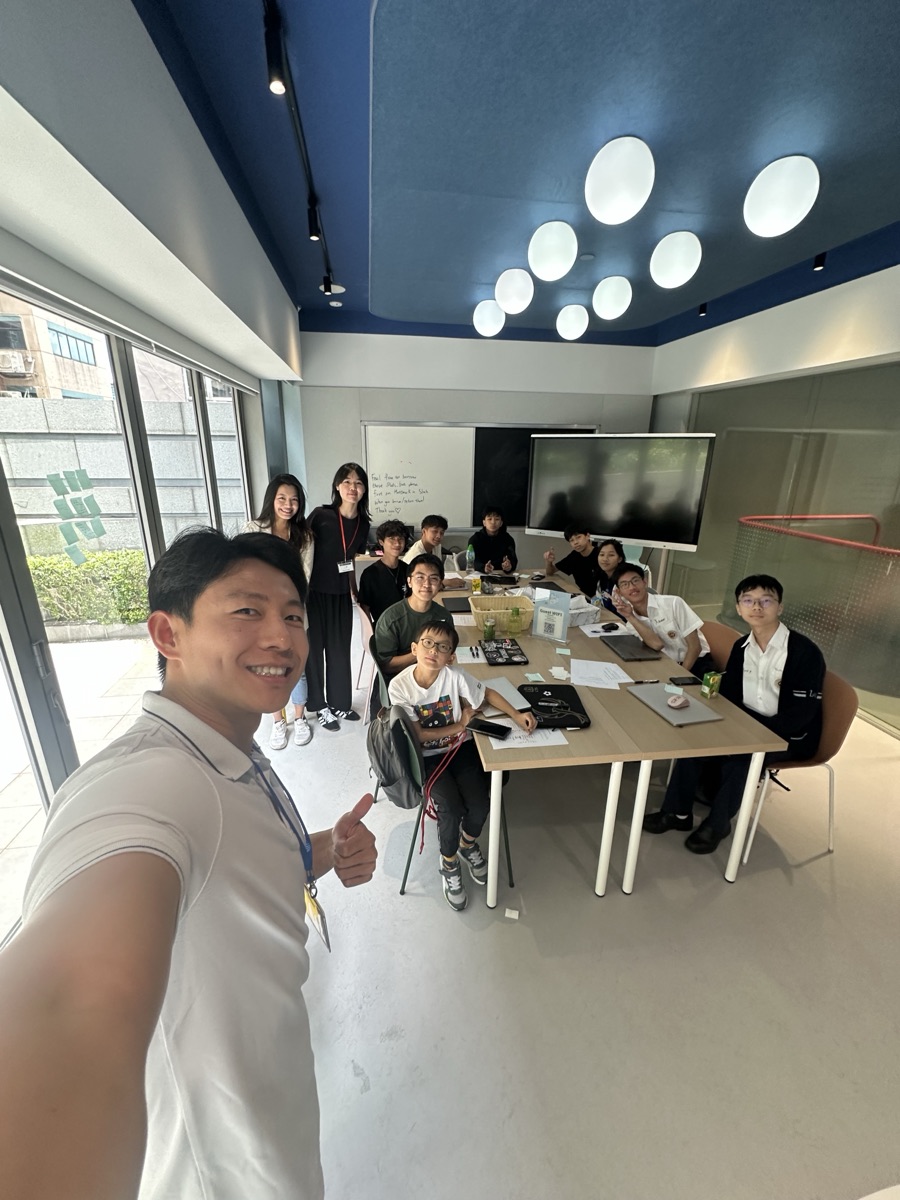 Cohort group selfie at the end of the program